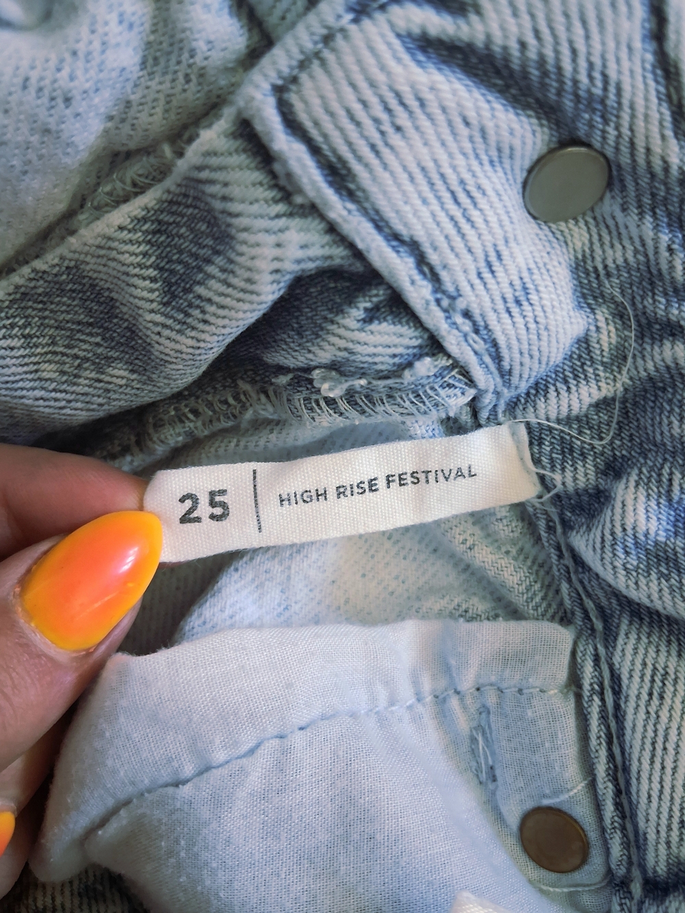 PACSUN - LIGHT WASH DENIM SHORTS🧭🦋🌼 - Picture 4 of 4